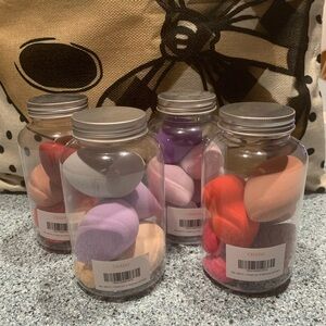Chado 28 pc. Makeup Sponge Set in Assorted Colors (4 Jars Per Order)
NEW